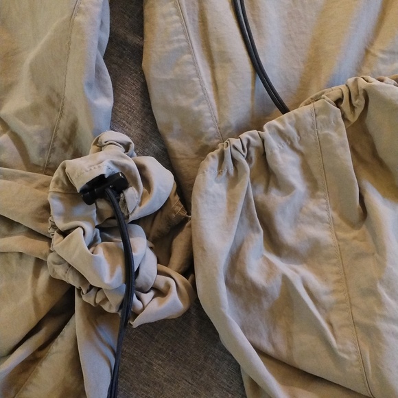 Mountain Hardware XXL Hiking Pants - Picture 3 of 7